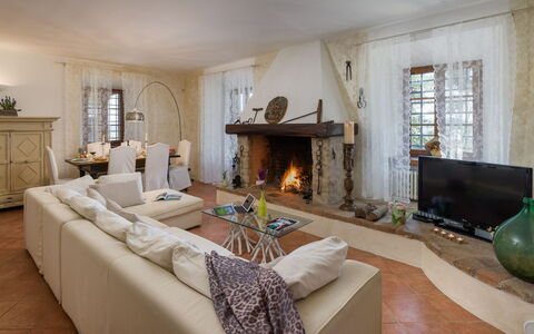 Capanna al Lago, Chianti Heritage with Vineyards V: Furniture, Interior Design, Flooring, Wood, Couch, Floor, Living Room, Room, Table, Chair