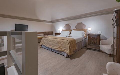 Elegant Suite: Florence Apartment with View on Med: Furniture, Interior Design, Flooring, Floor, Bedroom, Bed, Ceiling, Lighting, Room, Bedding