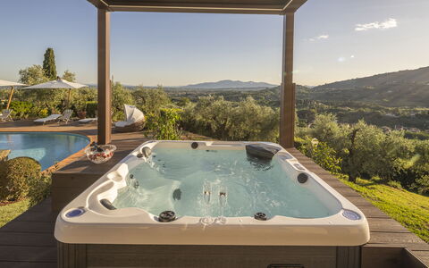 Villa Alessia Luxury: Bathtub, Plumbing Fixture, Swimming Pool, Leisure, Resort, Jacuzzi, Eco Hotel, Houseplant, Design