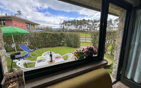 Green Hills 13: Garden, Landscaping, Balcony, Houseplant, Daylighting, Villa, Backyard, Eco Hotel