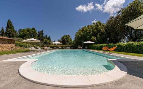 Tenuta i Mandorli, Pool, Wifi, Peccioli: Swimming Pool, Garden, Resort, Landscaping, Eco Hotel, Shade, Lawn, Estate, Courtyard, Yard