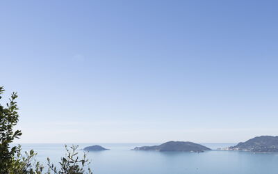 Bonaria Boutique House Ac, Wifi, Cinque Terre: Sky, Blue, Water, Water Resources, Body Of Water, Horizon, Natural Landscape, Coastal And Oceanic Landforms, Sea, Hill