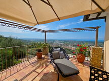 Uno Sguardo sul Mare