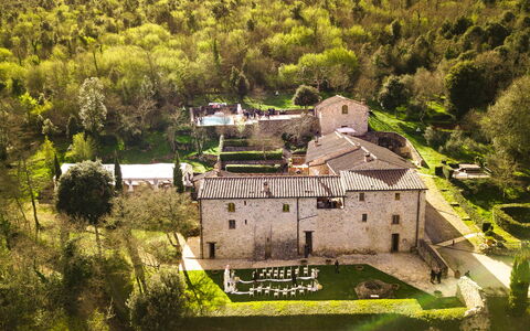 Relais la Costa: Estate, Garden, Landscaping, Mansion, Villa, Castle, Hacienda, Courtyard, Farmhouse