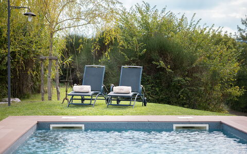 Villa Airone Tegoni, Pool, Radicondoli: Swimming Pool, Outdoor Furniture, Furniture, Composite Material, Leisure, Garden, Shade, Sunlounger, Landscaping, Resort