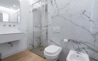 Accommodation:&nbsp;Deservi Elegant Apt. Dante