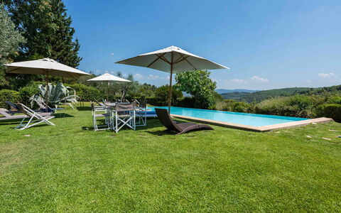 Villa Belchianti: Blue, Hill, Land Lot, Swimming Pool, Garden, Mountain Range, Lawn, Meadow, Landscaping, Outdoor Furniture