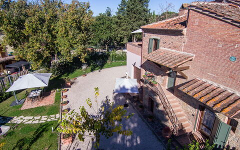 The Tuscan Retreat Spa: Residential Area, Shrub, Home, Urban Design, Garden, Estate, Hacienda, Yard, Landscaping, Shade