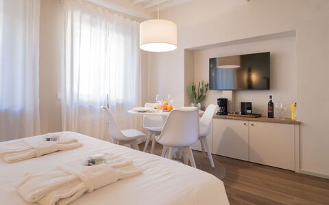 Guelfa 60: Interior Design, Furniture, Textile, Room, Home, Ceiling, Floor, Bedroom, Lighting, Flooring