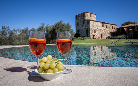 Il Gabbro, Luxury Experience: Dusk, Reflection, Evening, Water Feature, Meteorological Phenomenon, Reflecting Pool, Swimming Pool, Pond, Sunset