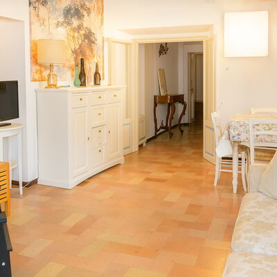 Appartamento la Fontana, Assisi: Furniture, Interior Design, Flooring, Floor, Wood, Ceiling, Room, Lighting, Living Room, Couch