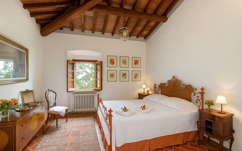 Novellina: Furniture, Wall, Interior Design, Bedroom, Bed, Flooring, Ceiling, Table, Home, Floor