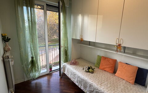 Al Civico 80: Interior Design, Flooring, Furniture, Floor, Wood, Room, Bedroom, Textile, Wood Flooring, Bed