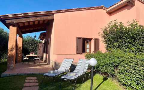 Appartamento Papavero Seaside and Pool: Home, House, Residential Area, Roof, Door, Shade, Farmhouse, Cottage, Garden, Outdoor Furniture