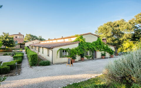 Cignella Resort: Building, House, Facade, Shrub, Architecture, Roof, Residential Area, Home, Estate