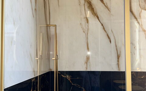 Villa Elisa: Flooring, Tile, Floor, Plumbing Fixture, Light Fixture, Plumbing, Mirror, Marble, Bathroom