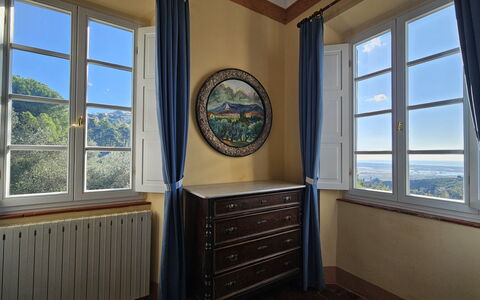 Villa Il Torrazzo, Vista Mare, Massarosa: Wall, Interior Design, Room, Picture Frame, Wood Stain, Molding, Hardwood, Glass, Paint, Daylighting