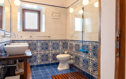 Podere i Prati: Blue, Flooring, Floor, Interior Design, Bathroom, Plumbing Fixture, Tile, Plumbing, Tap, Bathroom Sink