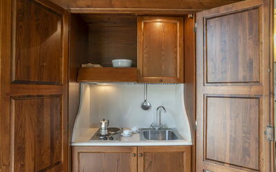 Accommodation:&nbsp;Strettoio