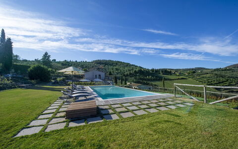 Villa Serena: Swimming Pool, Cumulus, Outdoor Furniture