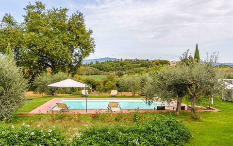 Villa dei Fiori: Garden, Estate, Lawn, Farmhouse, Hacienda, Landscaping, Plantation, Villa, Backyard