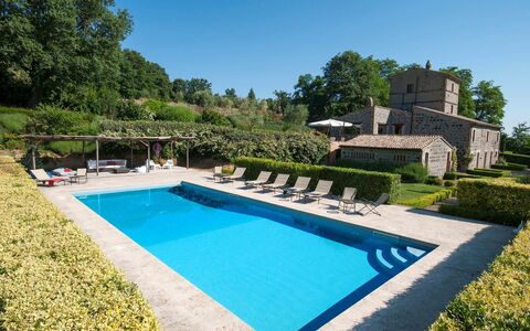 Villa Collombroso: Swimming Pool, Garden, Estate, Landscaping, Hacienda, Hedge, Villa, Yard, Resort, Courtyard