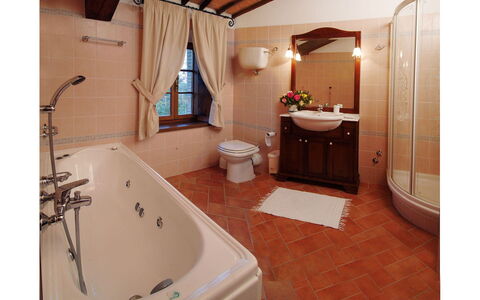 Villa Montichiello: Bathroom, Interior Design, Plumbing Fixture, Flooring, Floor, Furniture, Bathtub, Tap, Plumbing, Sink
