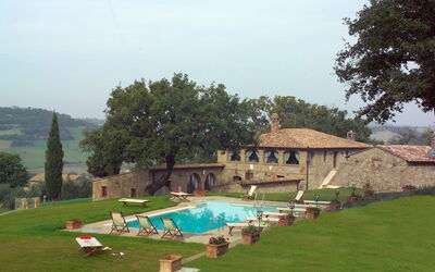 Villa Montichiello: Estate, Swimming Pool, Hacienda, Villa, Mansion, Backyard, Farmhouse, Courtyard, Hotel