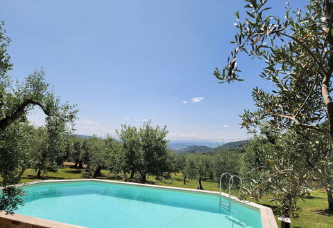 Il Casale di San Jacopo con Piscina Privata: Blue, Swimming Pool, Shade, Backyard, Landscaping, Garden, Eco Hotel, Estate, Resort, Yard