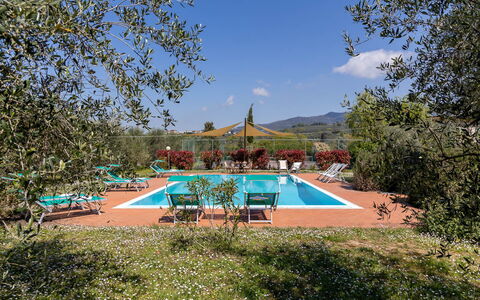 Il Leccio, Vinci, Private Pool and Tennis: Resort, Swimming Pool, Eco Hotel, Hacienda, Villa, Farmhouse, Hotel