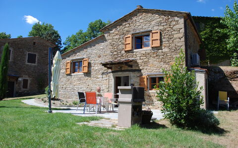 Casa Chimera: House, Home, Cottage, Residential Area, Human Settlement, Door, Farmhouse, Estate, Lawn, Garden