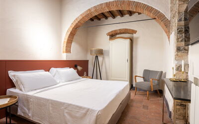 Accommodation:&nbsp;Colorino