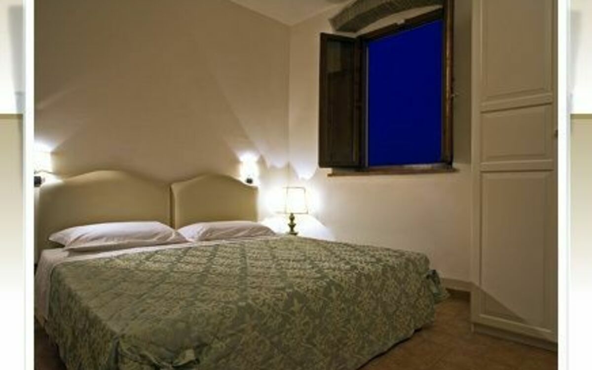 Accommodation:&nbsp;Casale 1