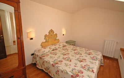 Accommodation:&nbsp;Casale 4