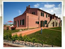 Accommodation:&nbsp;Casale 1
