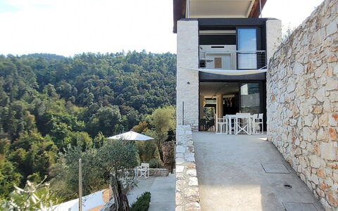 Villetta Farfallina: Balcony, Shade, Stone Wall, Mountain Village