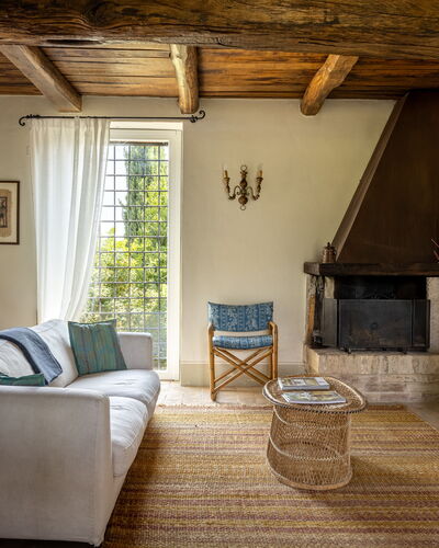 Il Casale al Colle: Furniture, Interior Design, Flooring, Wall, Couch, Floor, Wood, Living Room, Room, Home