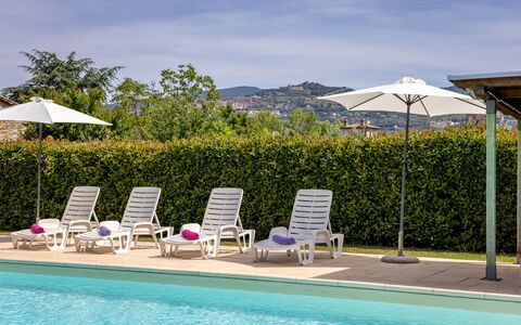 Il Cipresso, Casa Lucia, Cortona: Swimming Pool, Umbrella, Outdoor Furniture, Resort, Shade, Chair, Outdoor Table, Sunlounger, Eco Hotel, Landscaping