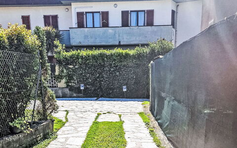 Marina di Massa 651