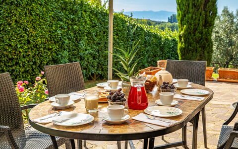 Frantusa 6+2: Furniture, Table, Tableware, Outdoor Furniture, Chair, Outdoor Table, Kitchen & Dining Room Table, Food, Serveware, Drinkware