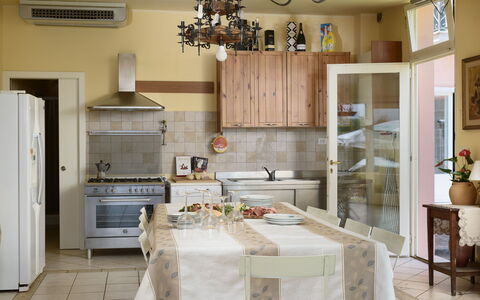 Villa Vittoria D'Anghiari 7+3: Furniture, Interior Design, Flooring, Floor, Wood, Kitchen, Chair, Cabinetry, Room, Table