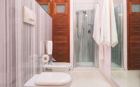 Villa Croci 12: Plumbing Fixture, Flooring, Interior Design, Floor, Bathroom, Sink, Bathroom Sink, Plumbing, Tap, Room