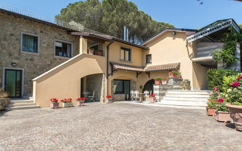Il Vignale 18+2: Home, Estate, Balcony, Shade, Hacienda, Villa, Courtyard, Houseplant, Driveway, Flowerpot