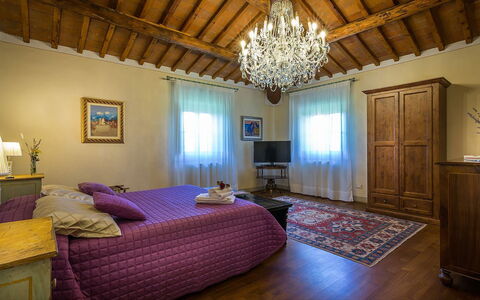 Le Querce dei Medici 12+2: Wall, Furniture, Interior Design, Bedroom, Bed, Ceiling, Flooring, Floor, Lighting, Linens