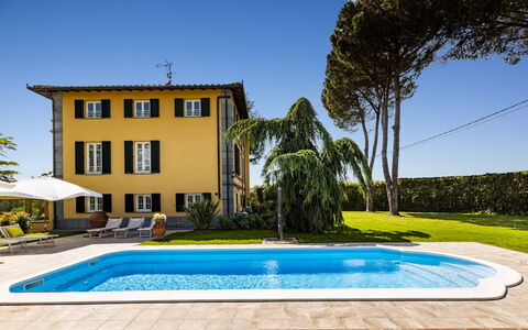 Villa Luigina 8: Blue, Swimming Pool, Estate, Eco Hotel, Villa, Lawn, Resort, Outdoor Furniture, Hotel, Shade