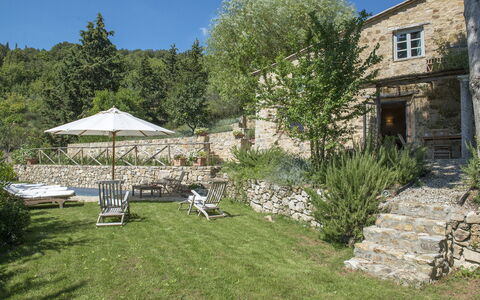 Villa delle Upupe 8: Shrub, Garden, Cottage, Landscaping, Flagstone, Outdoor Furniture, Estate, Backyard, Farmhouse, Yard