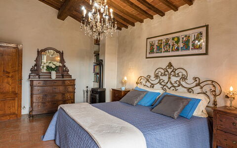 Poderino 6: Furniture, Wall, Flooring, Interior Design, Floor, Bedroom, Lighting, Home, Bed, Bed Frame