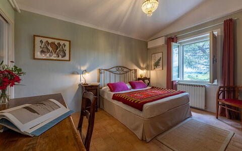 Villa Caterina 8: Furniture, Interior Design, Bed, Wall, Bedroom, Bed Sheet, Room, Flooring, Ceiling, Wood