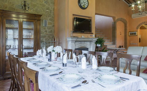 Le Terre di Nunzio 12: Furniture, Interior Design, Table, Chair, Tableware, Kitchen & Dining Room Table, Dining Room, Room, Ceiling, Lighting