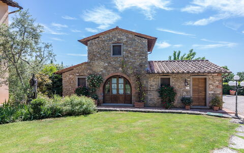 La Capannina 2+2: House, Home, Cottage, Door, Roof, Estate, Brick, Farmhouse, Garden